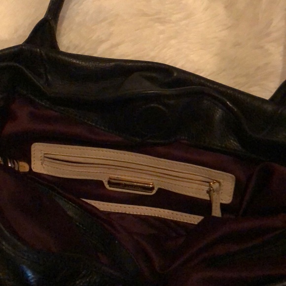 black leather women’s purse. By B makowsky - Picture 2 of 4